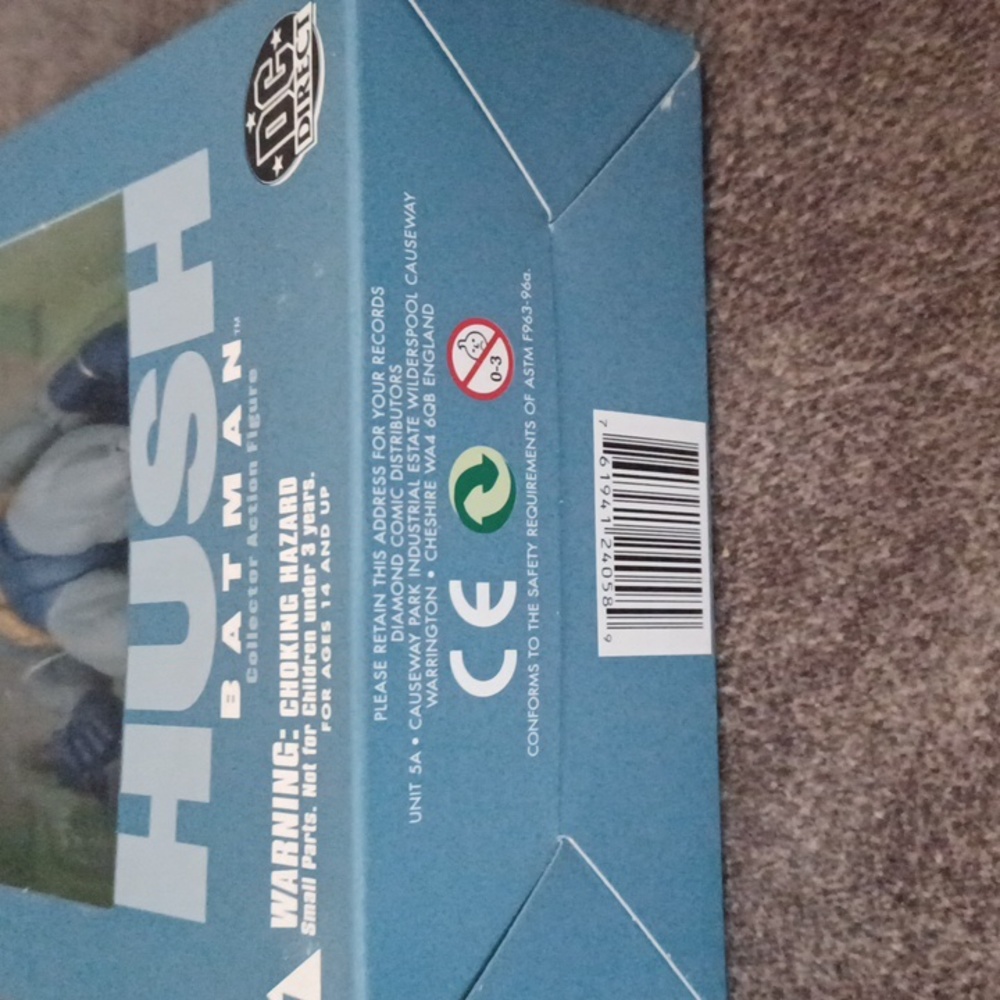 DC Batman Figure - Picture 3 of 5